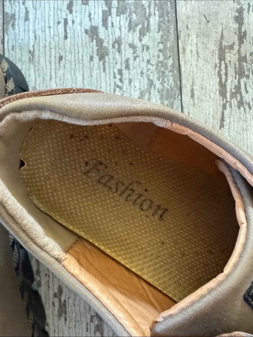 Men's Casual Lace-Up Derbys in Light Brown